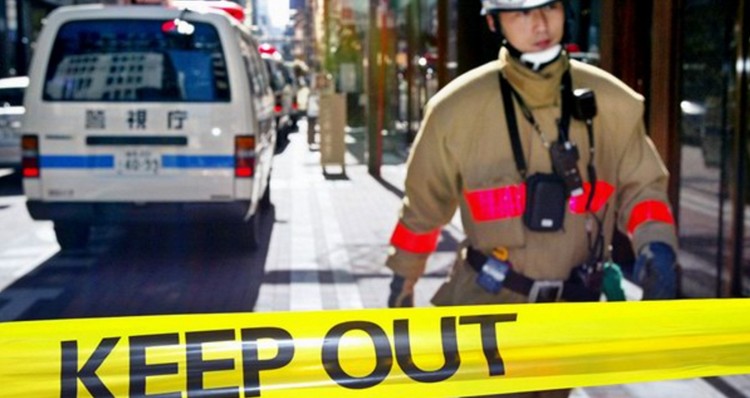 东京持刀砍人事件 致1死3伤警方寻找袭击者